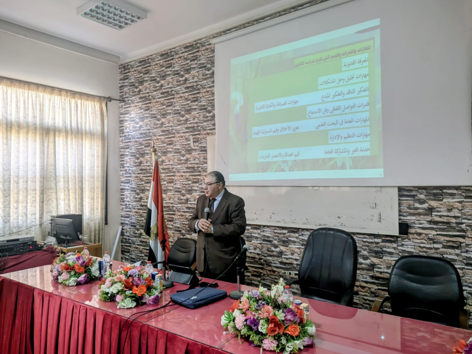 d1d3aa61 c1d6 4d17 b75b d5034bb37d92