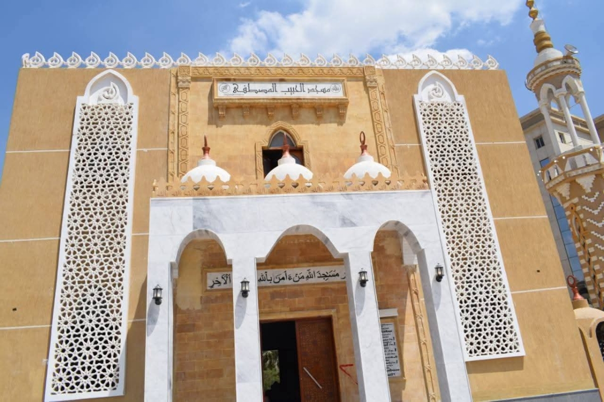 بافتتاح مسجد الحبيب المصطفى بكلية الحقوق – جامعة بنها